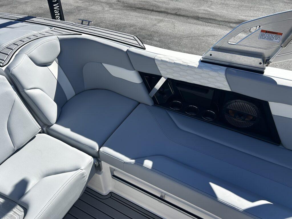 2024 MasterCraft XT22T
