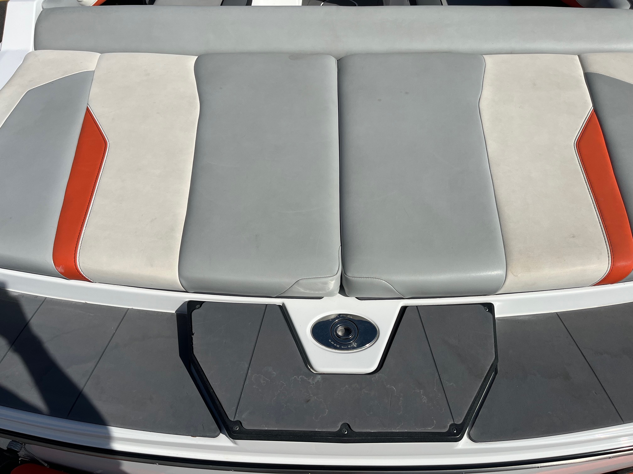 2022 Axis Wake Research T220