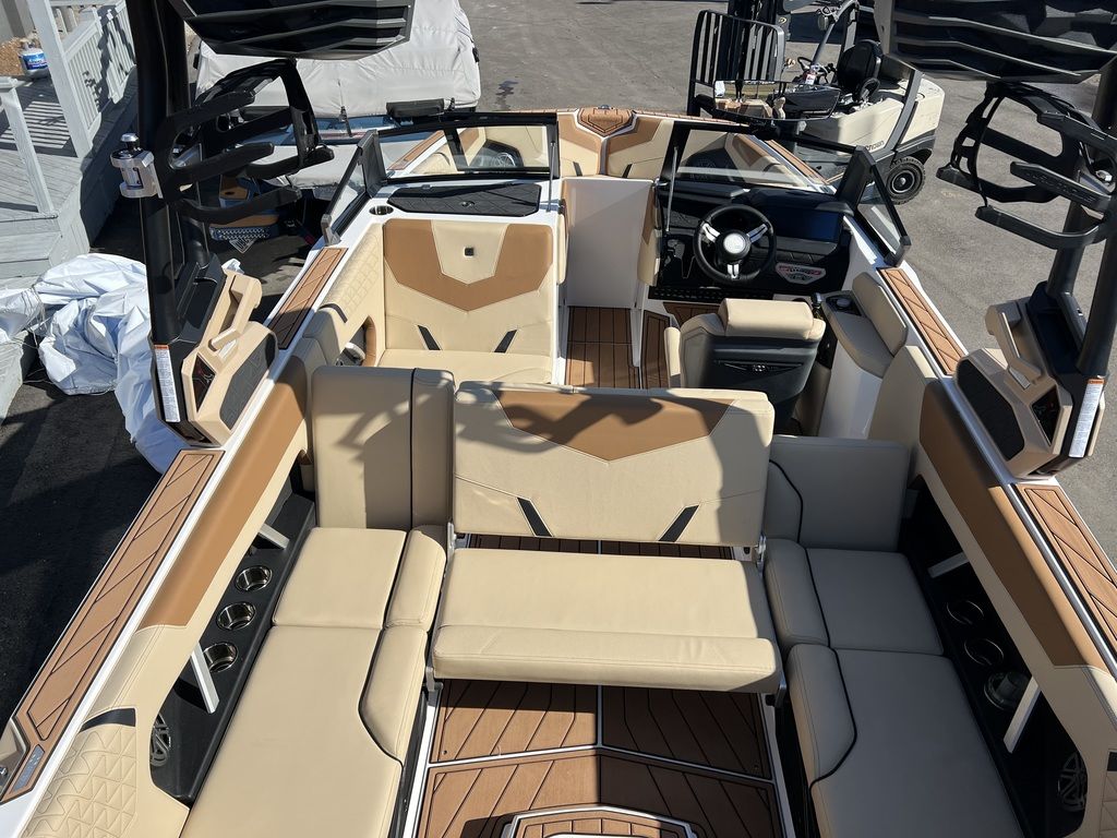 2025 Nautique Super Air Nautique GS22
