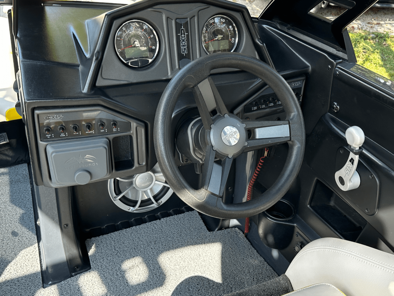 2016 Axis A22