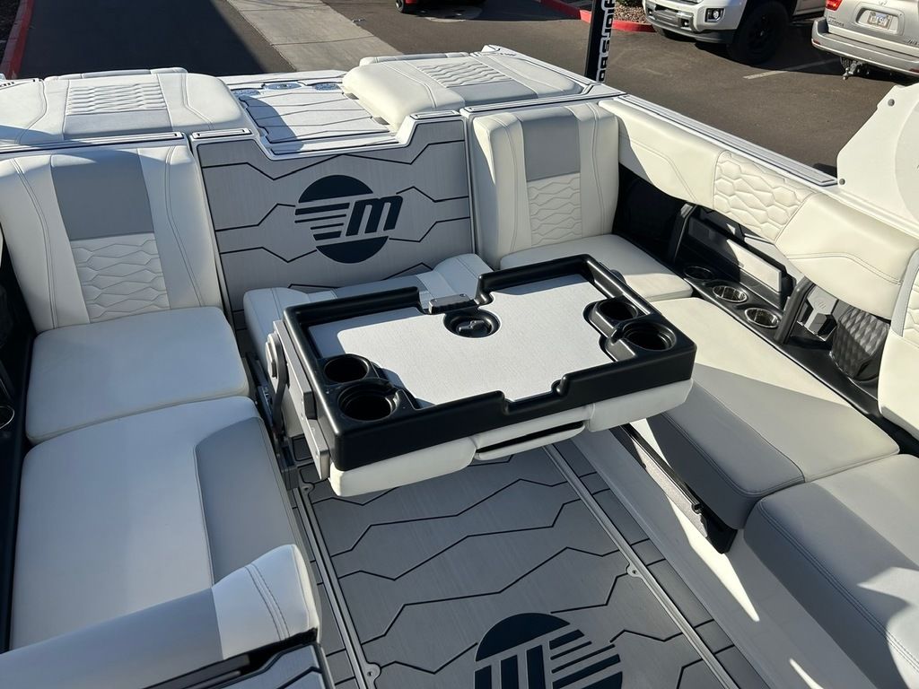 2025 Malibu Boats 24 MXZ
