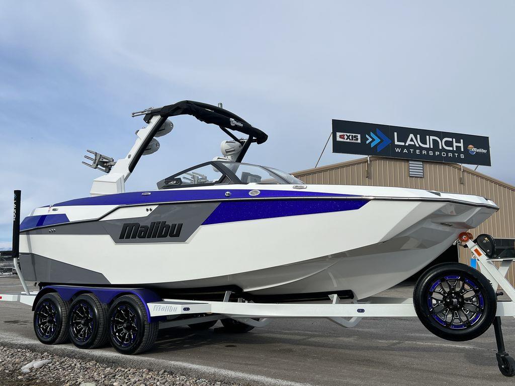 2023 Malibu Boats M240 (pending)