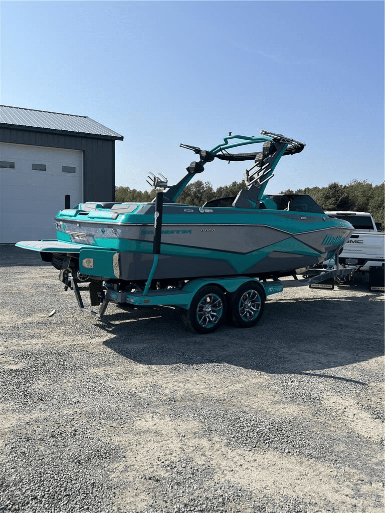 2023 Malibu 22 lsv  m6/stern turn-Loaded