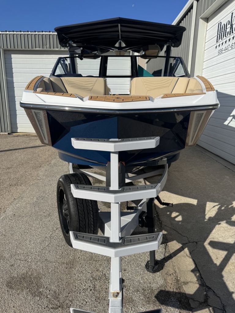 2025 Nautique Super Air Nautique G23