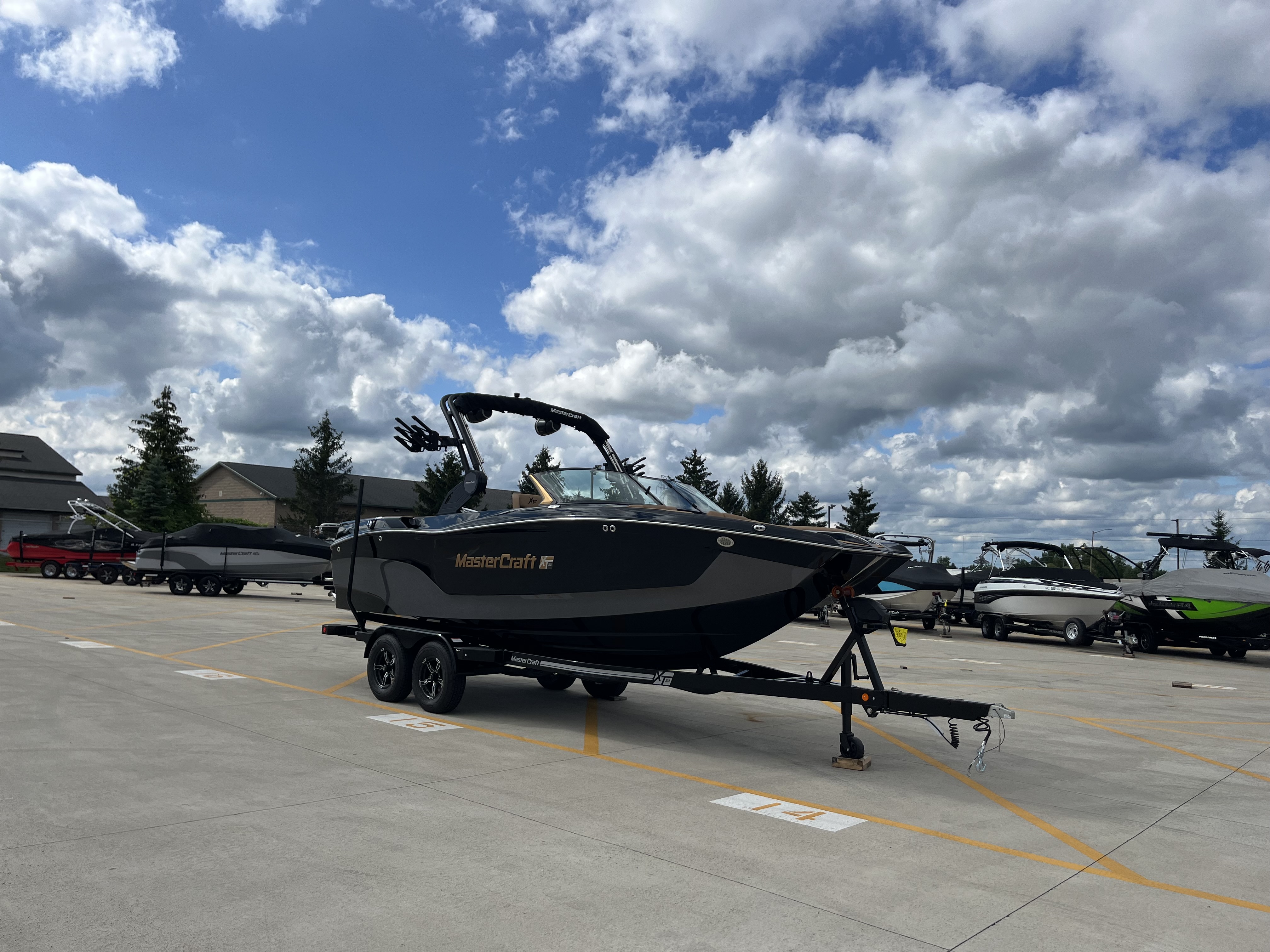 2025 MasterCraft XT22