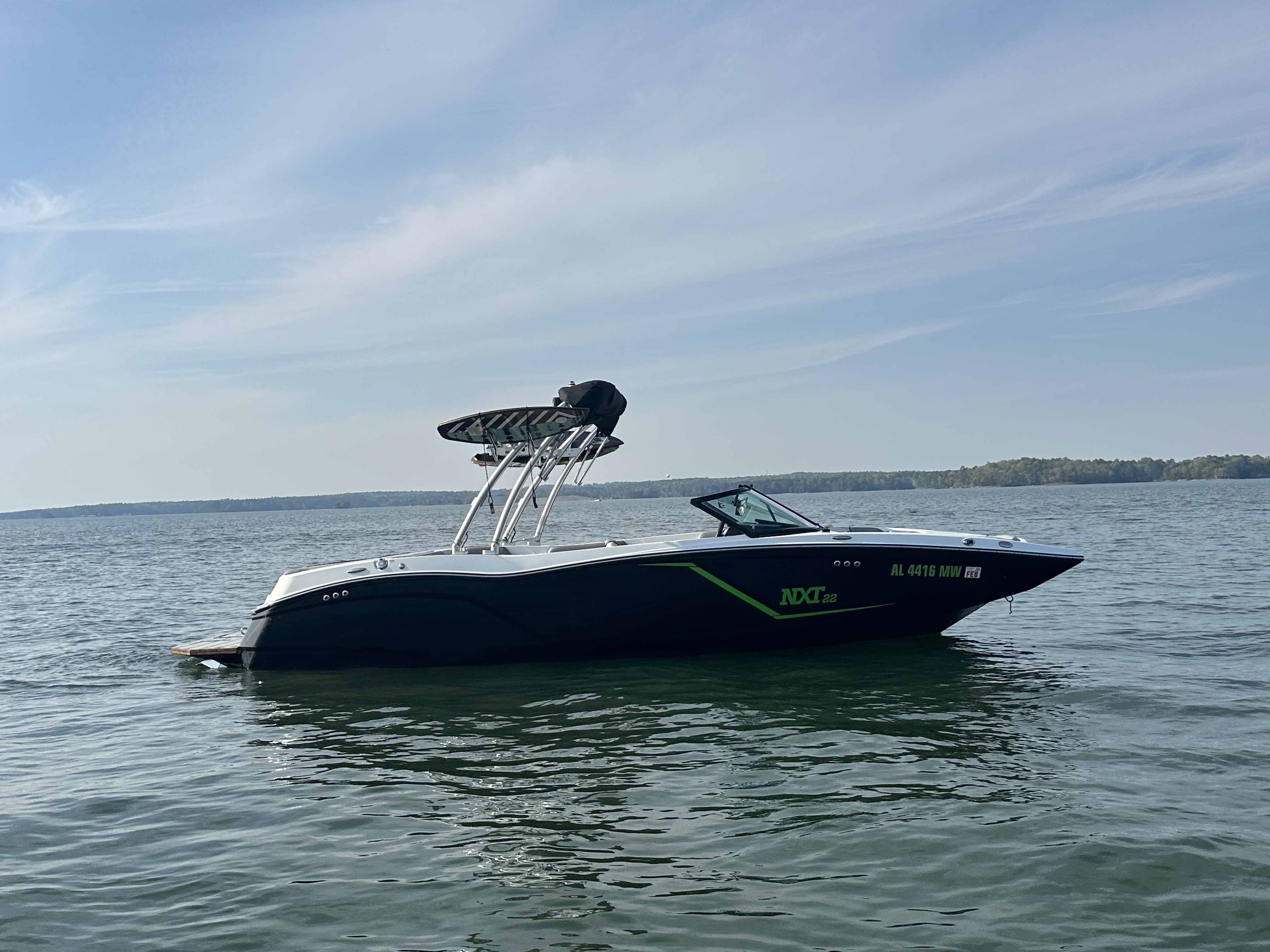 2016 MasterCraft NXT22 with Trailer