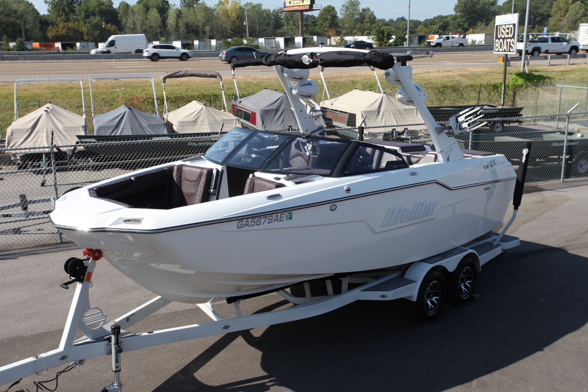  Malibu M220