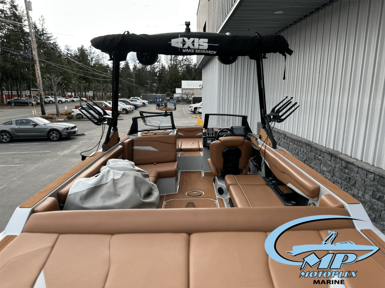2023 Axis T235