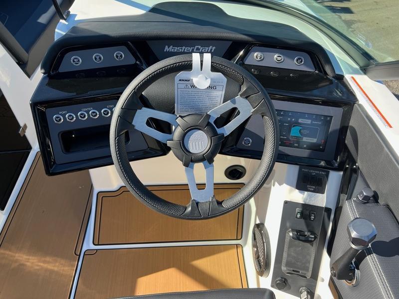 2025 MasterCraft NXT24