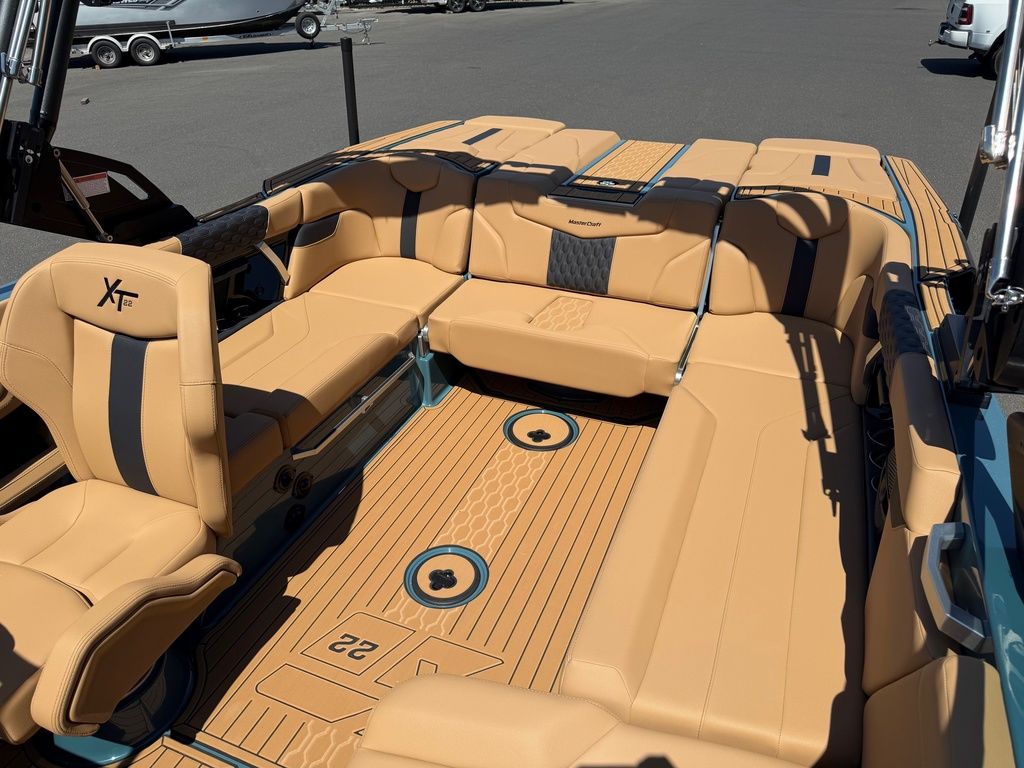 2025 MasterCraft XT22