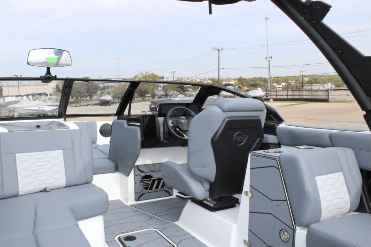 2025 Malibu 24 MXZ