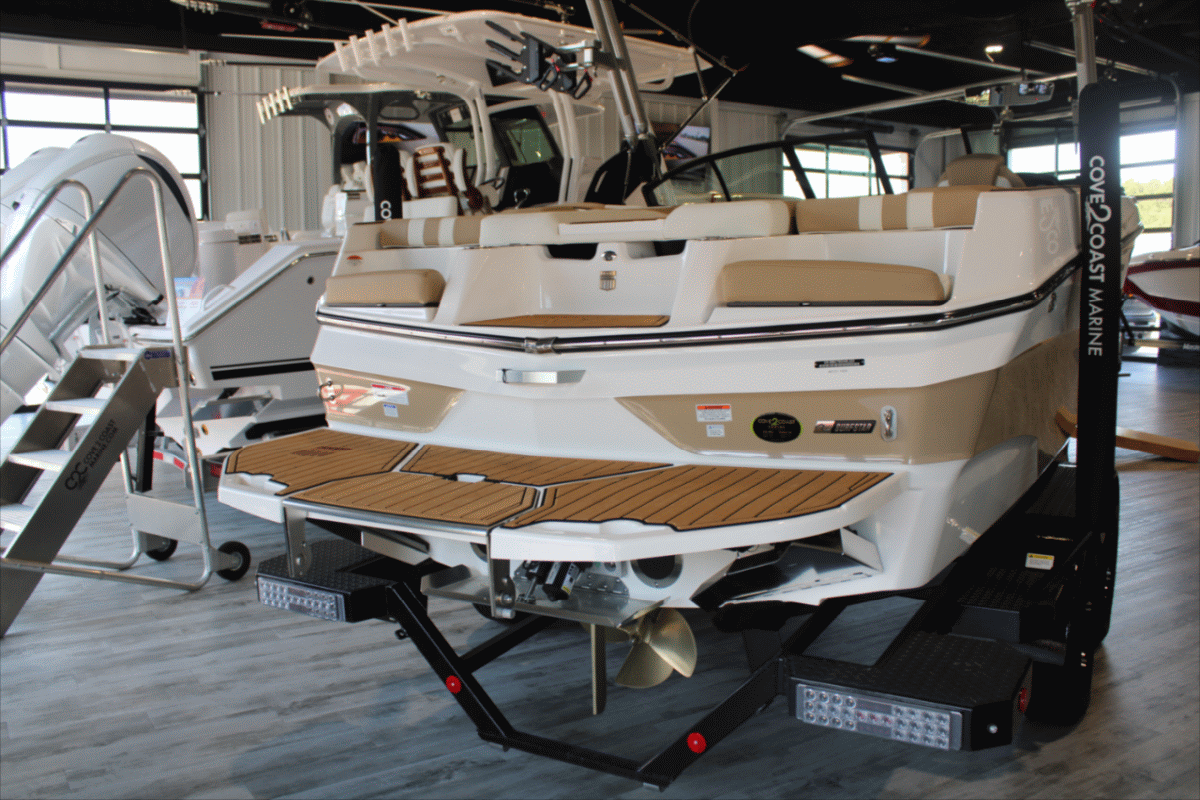 2023 MasterCraft XT20