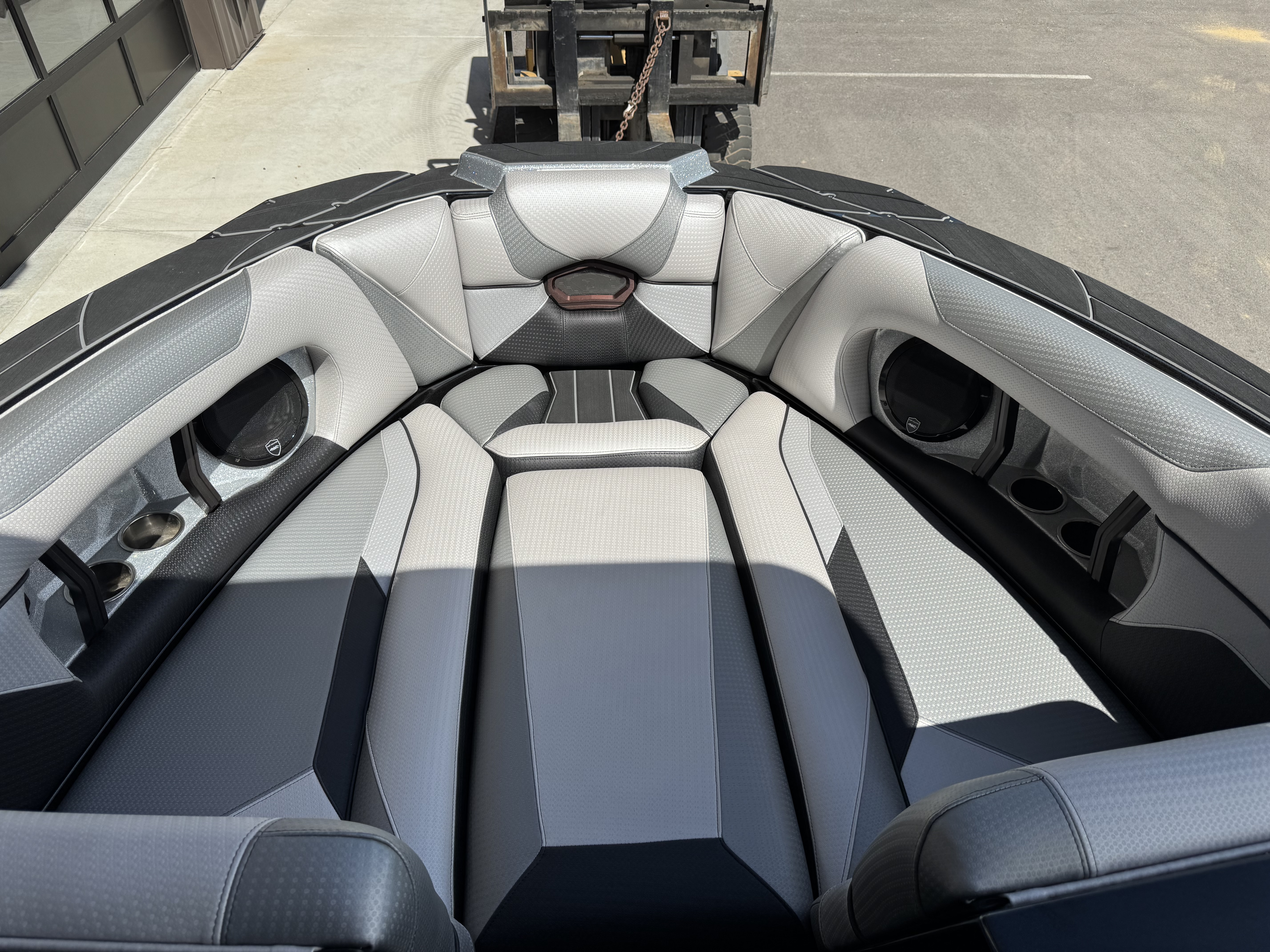 2021 Centurion Boats RI245