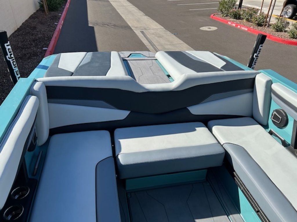 2024 Axis Wake Research T250