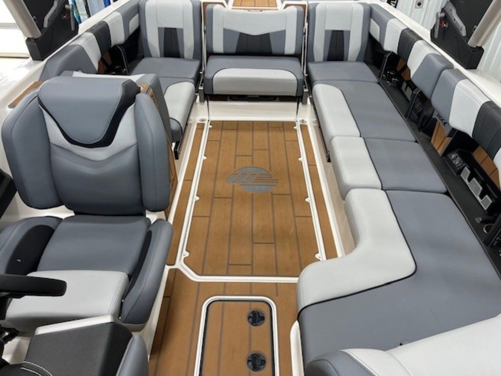 2024 Malibu Boats 24 MXZ