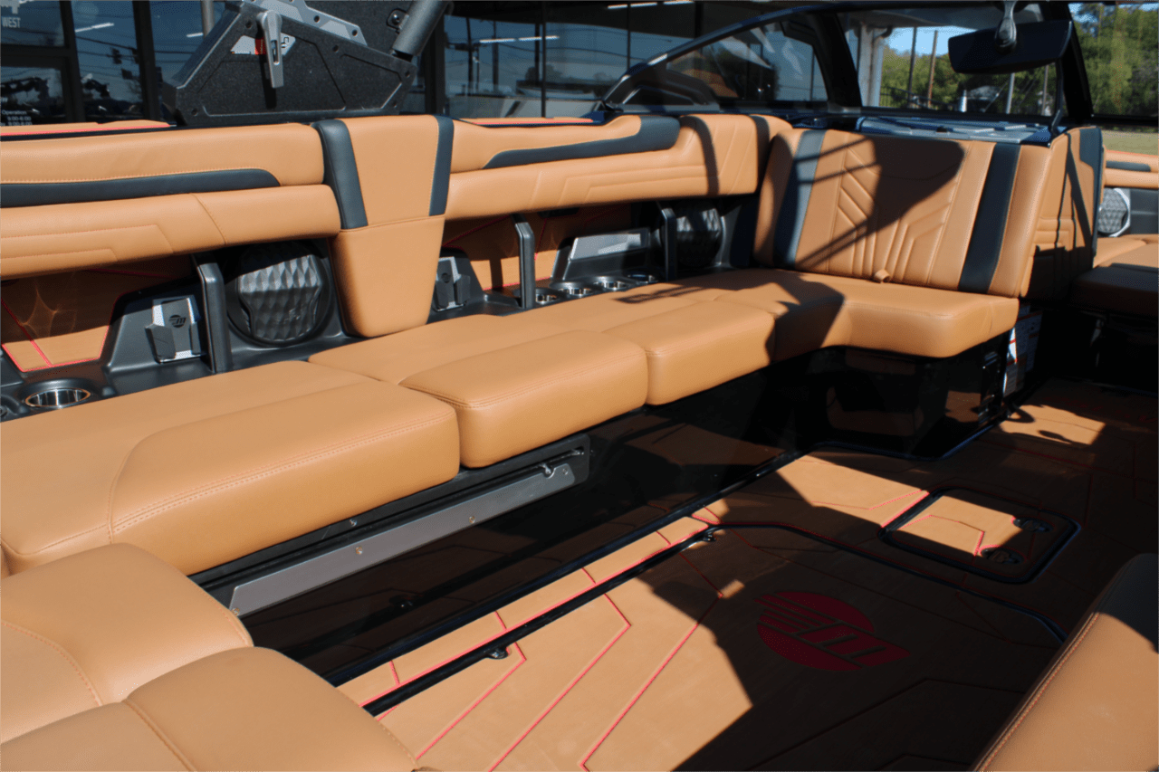 2025 Malibu 25 LSV