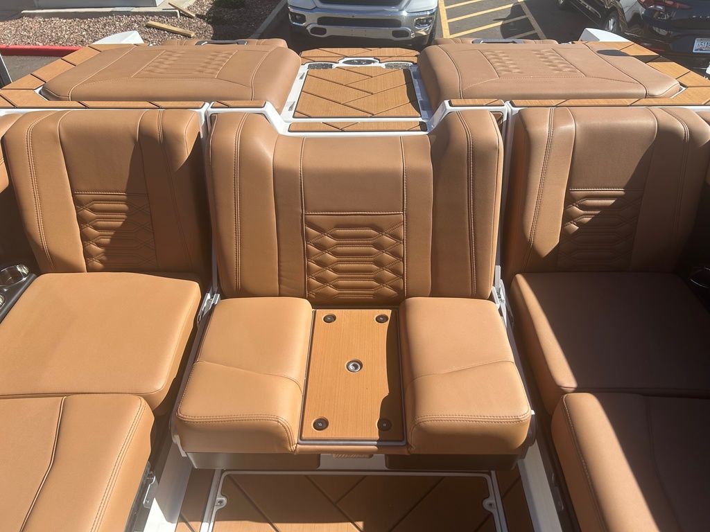 2025 Malibu Boats 26 LSV