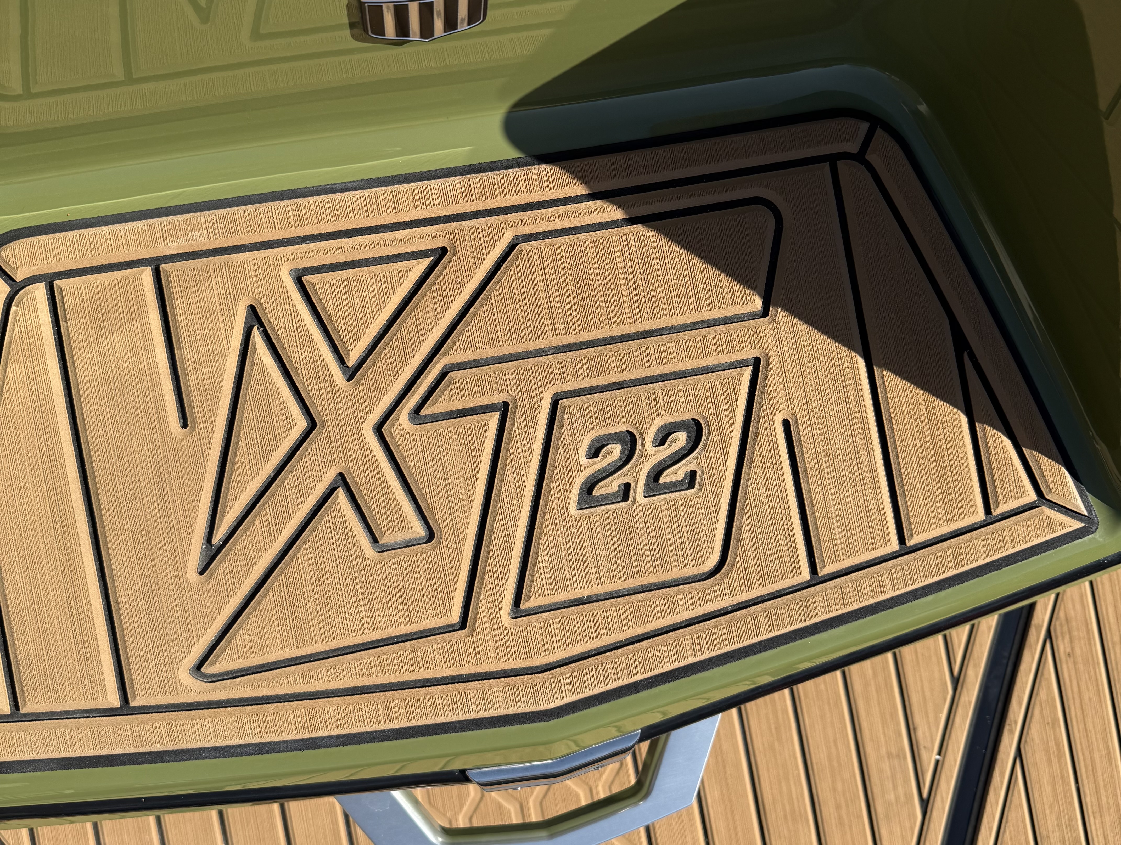 2022 MasterCraft XT22