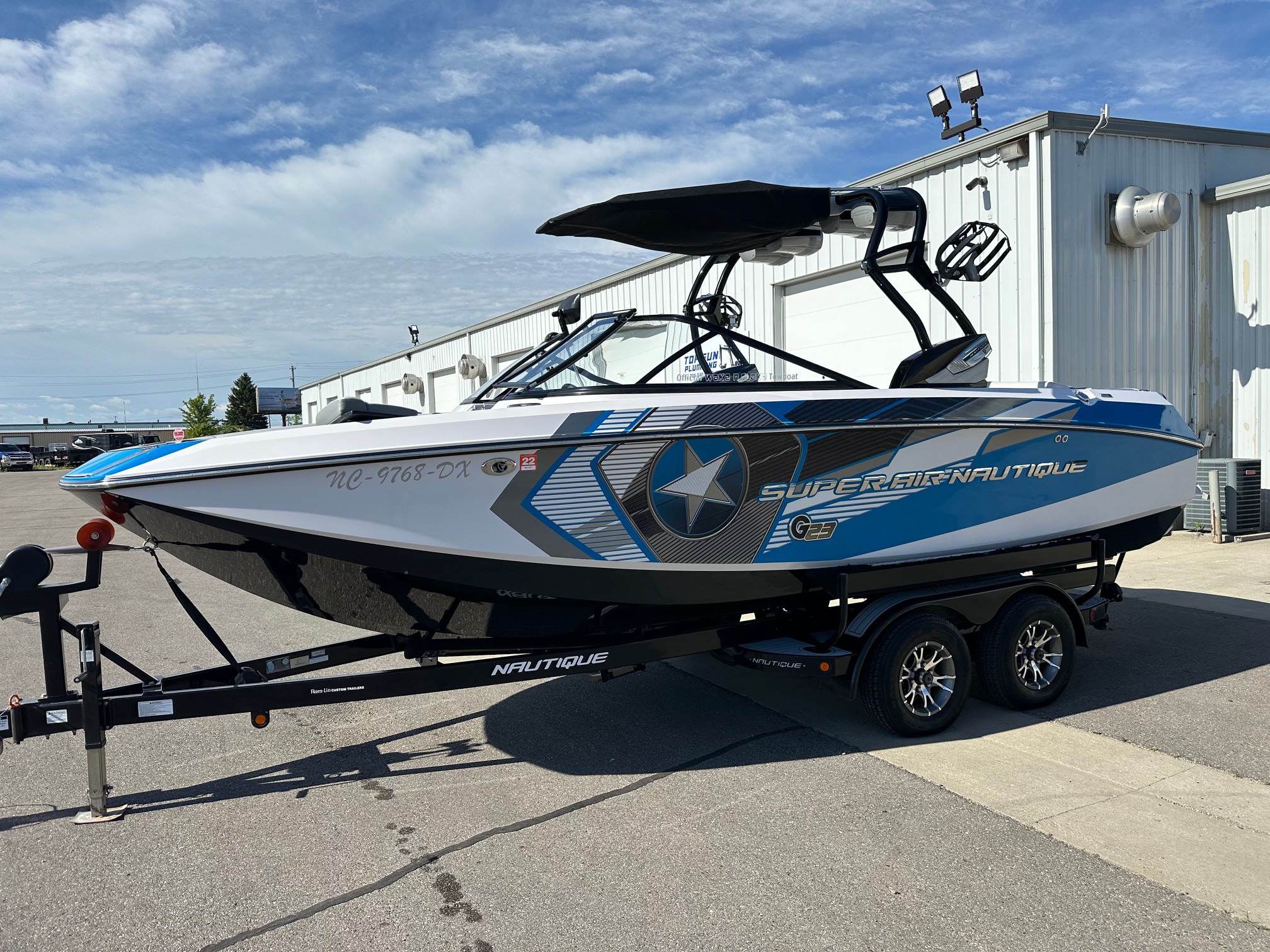 boat.Title