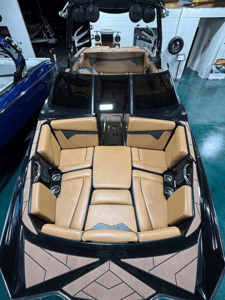 boat.Title