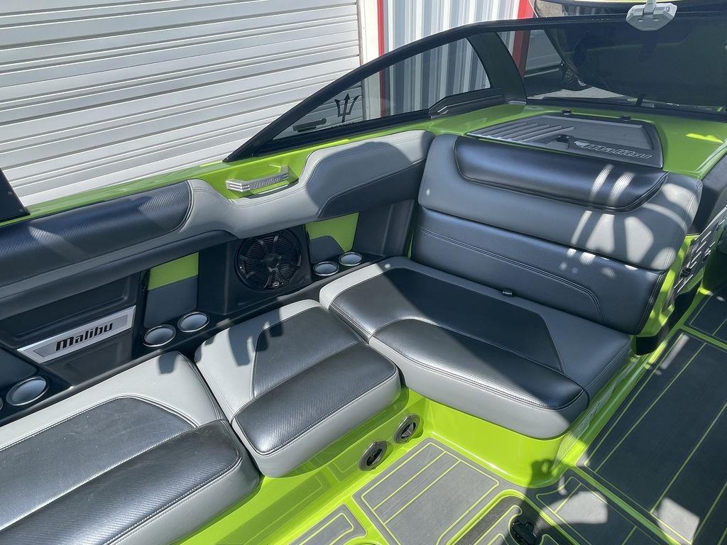 2016 Malibu Boats M235