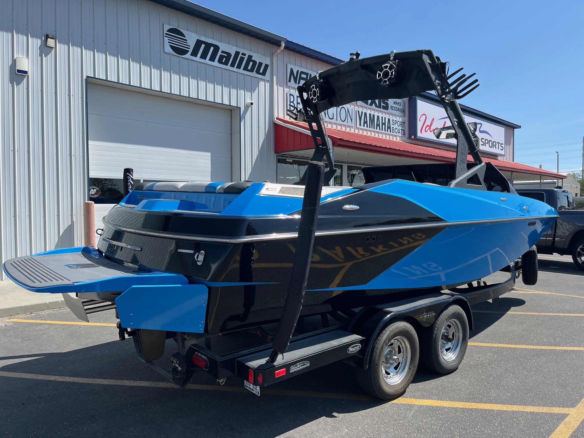 2015 Axis A22