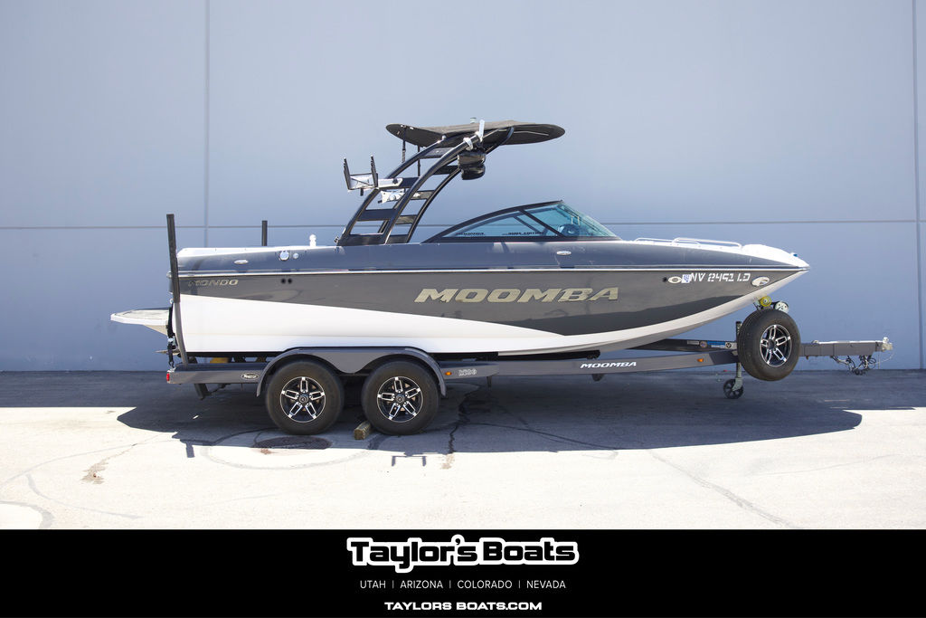 2015 MOOMBA Mondo