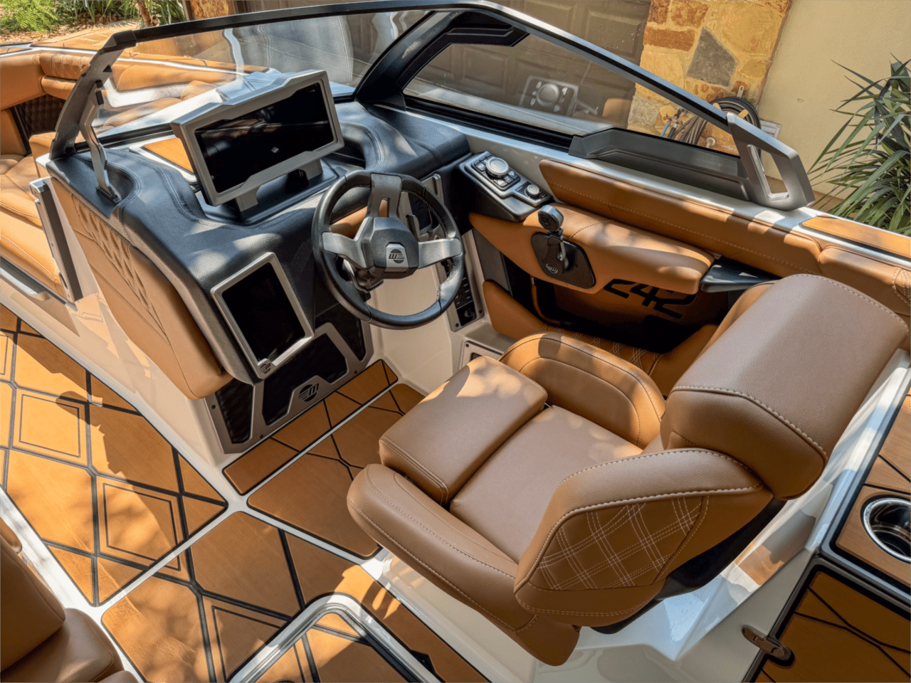 2024 Malibu M242