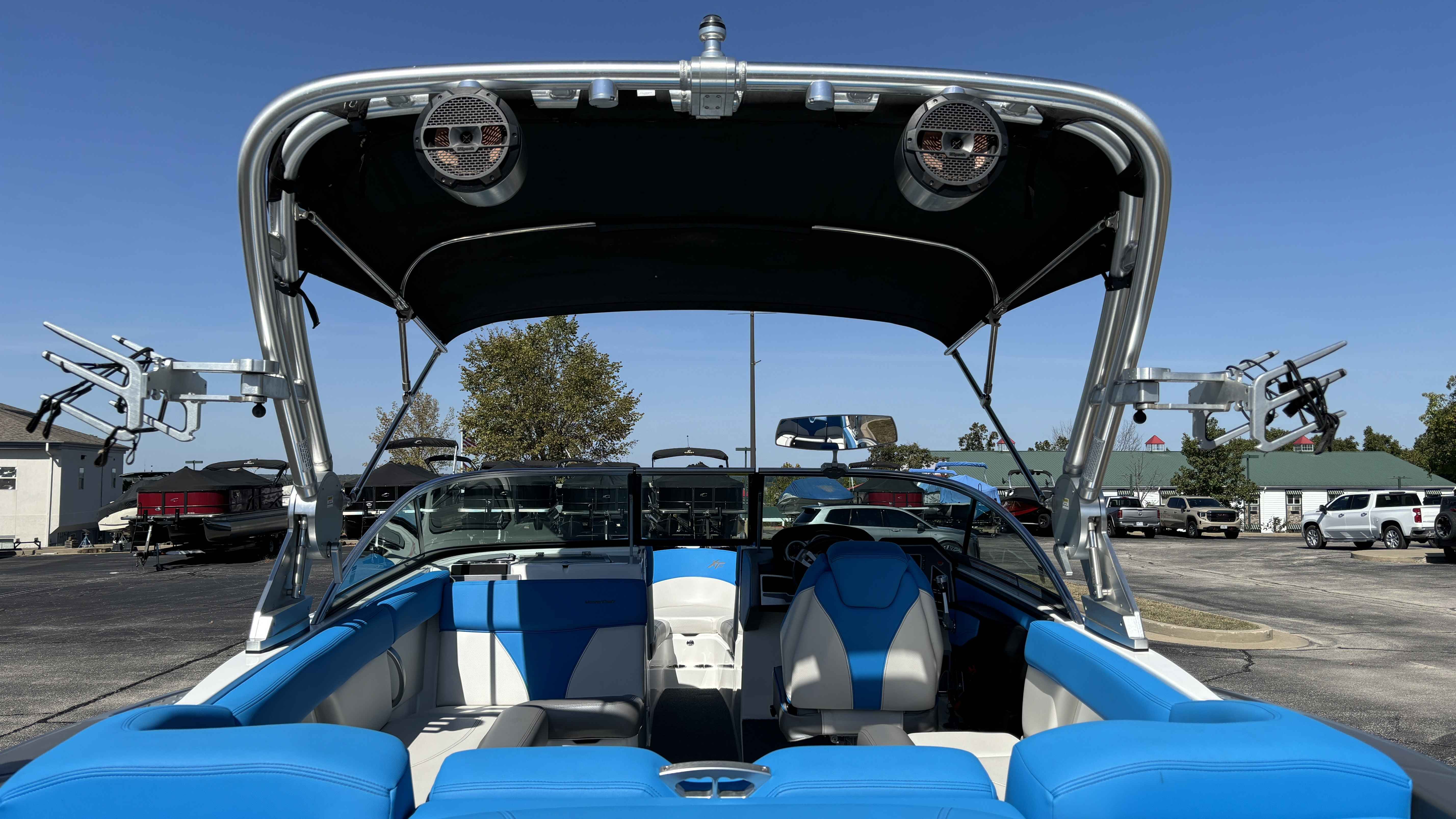 2018 MasterCraft XT23