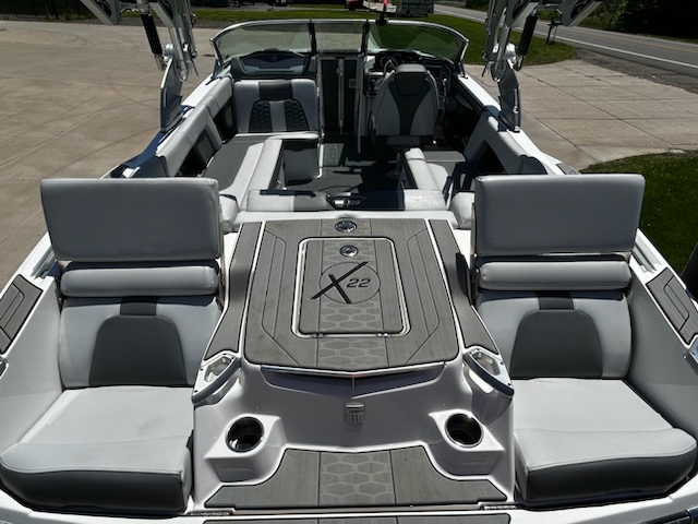2019 mastercraft X22