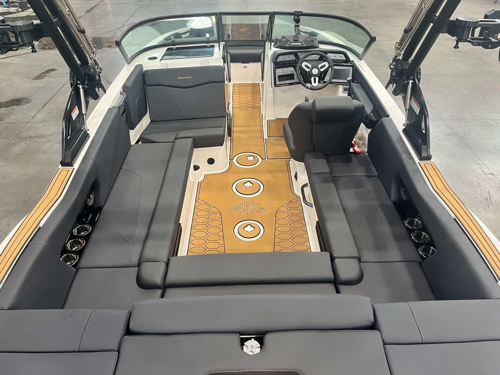 2025 MasterCraft NXT22