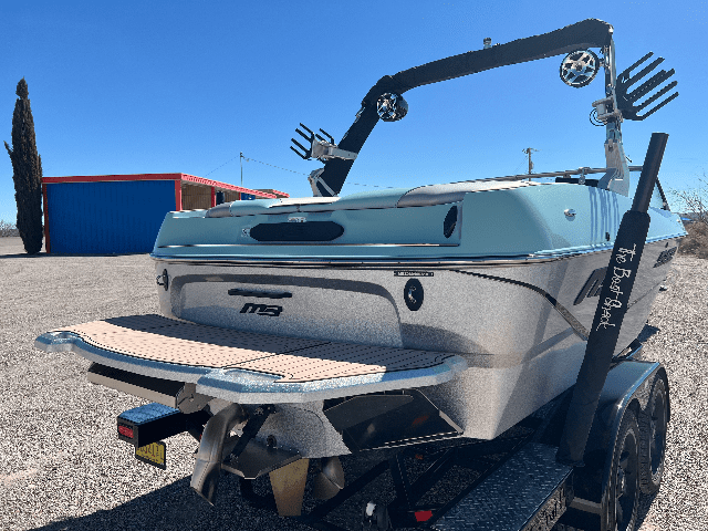2018 MB B52