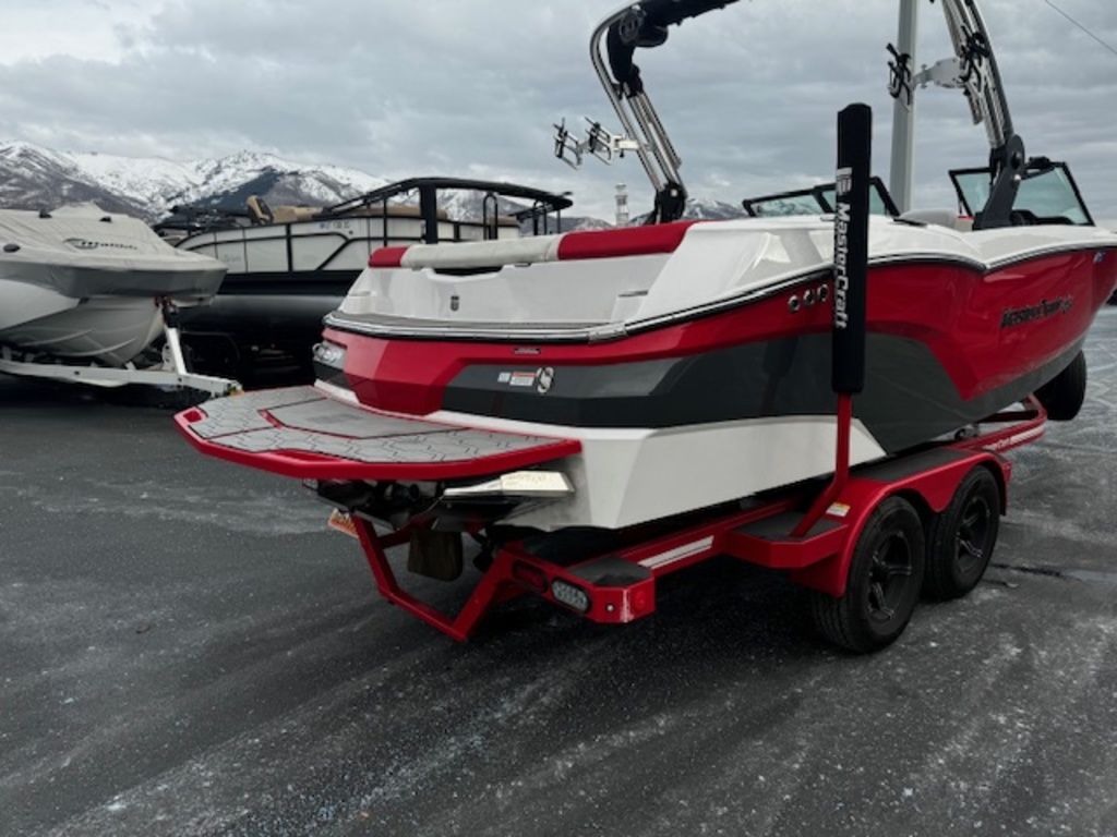 2021 MasterCraft NXT22