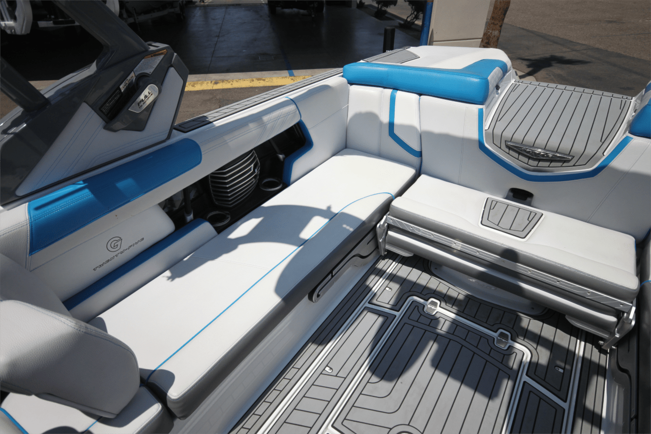 2017 Super Air Nautique G25 &#8211; Garage Kept Loaded with options