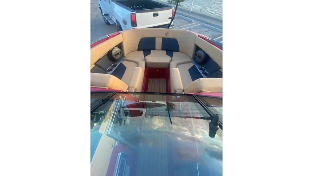 2025 Red mastercraft X24