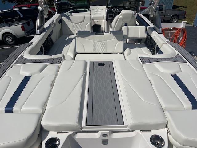 2022 Mastercraft XT22 ONLY 51 HRS! Icon