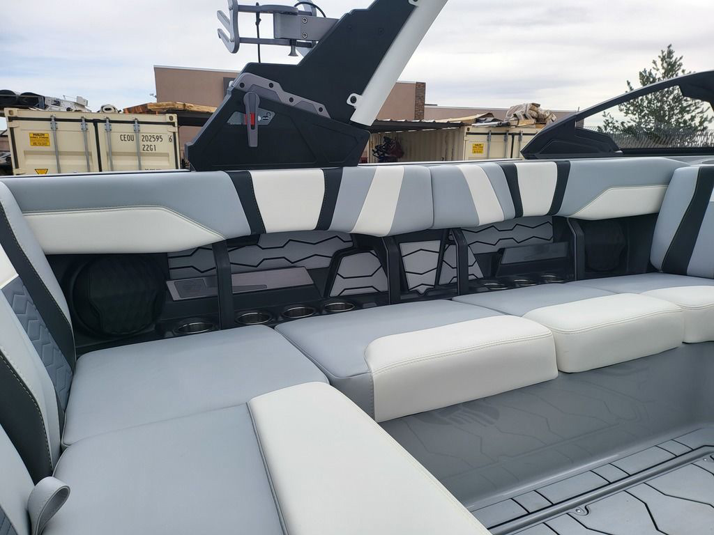 2025 Malibu Boats 22 MXZ
