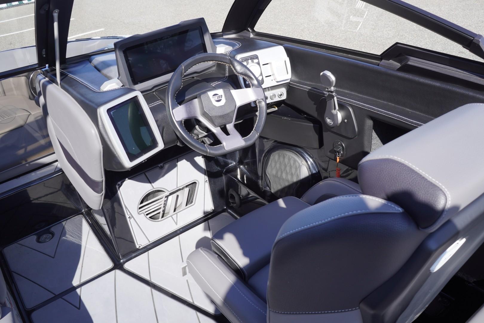 2022 Malibu Boats 23 LSV 45 Hours!