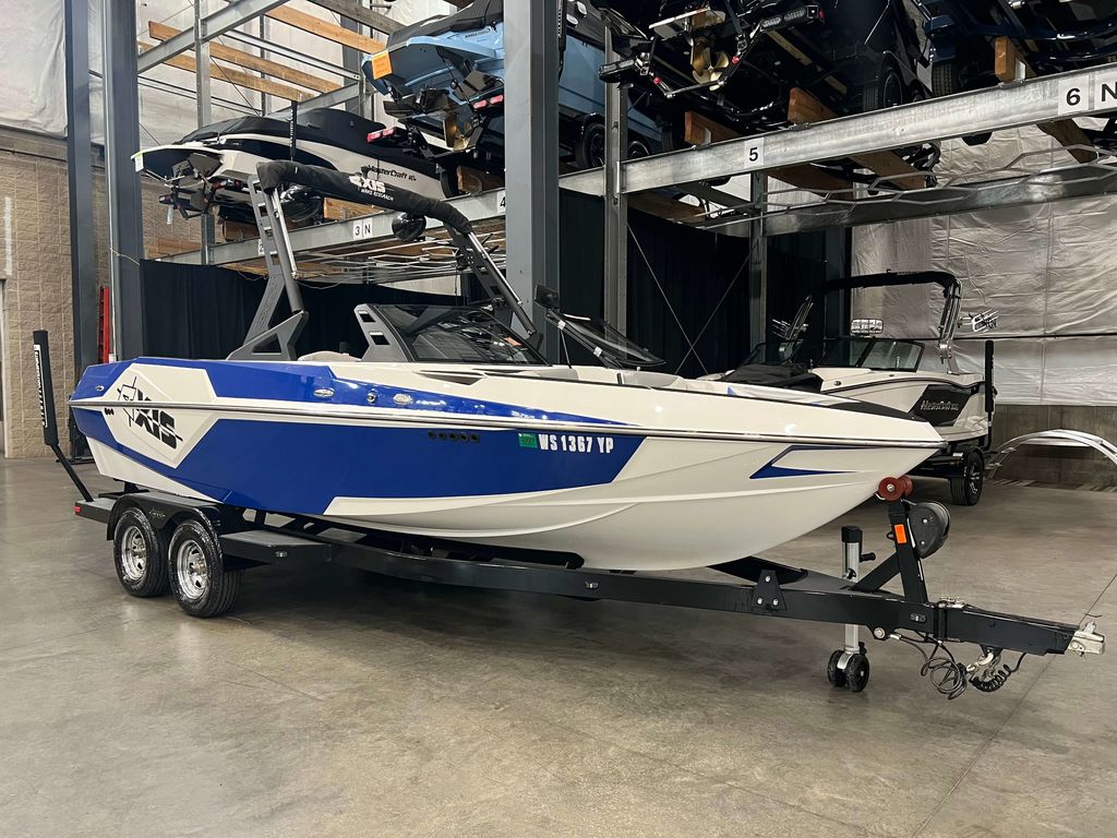 2018 Axis Wake Research T22