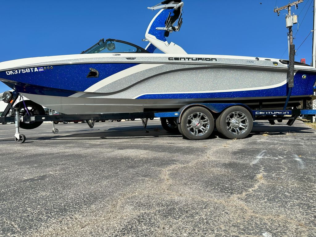 boat.Title