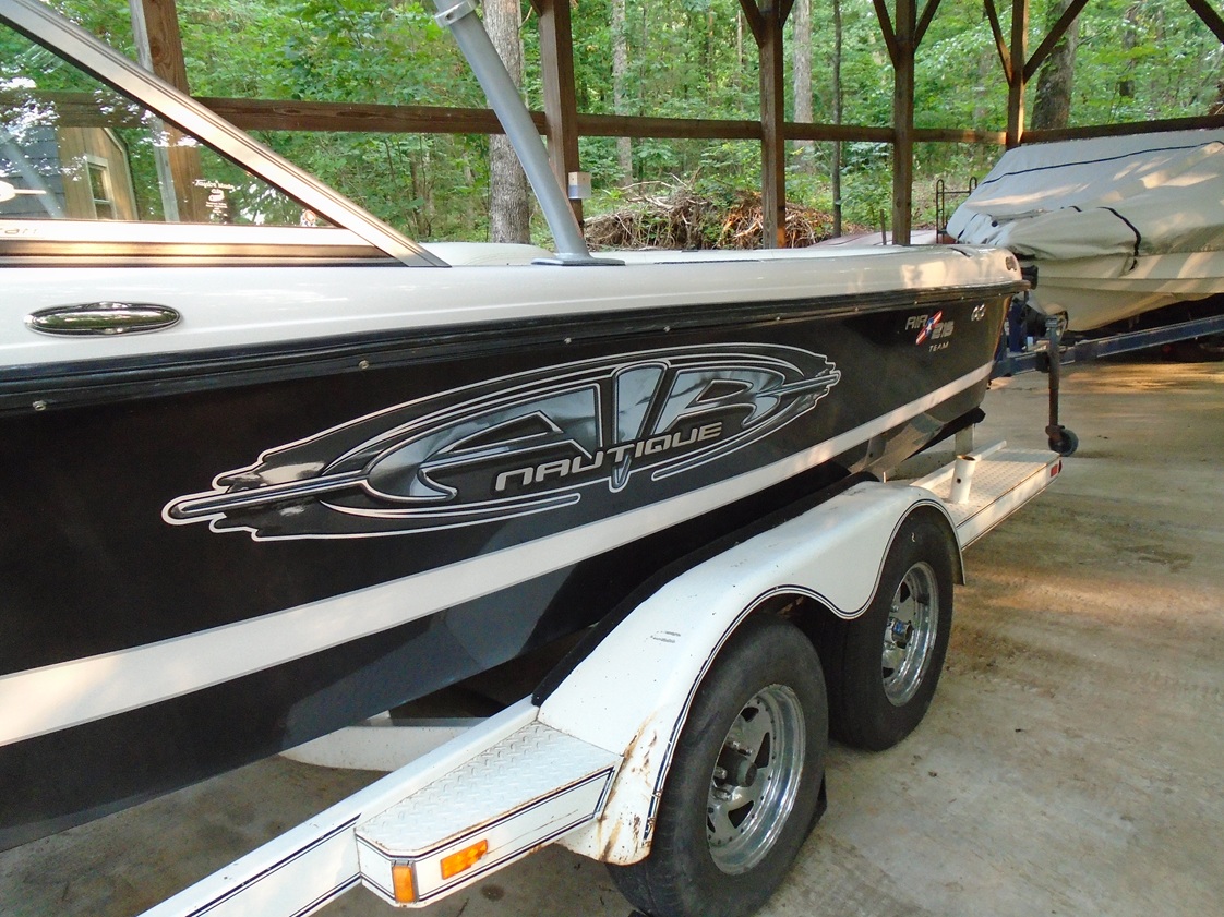 Air Nautique 216 Team Edition