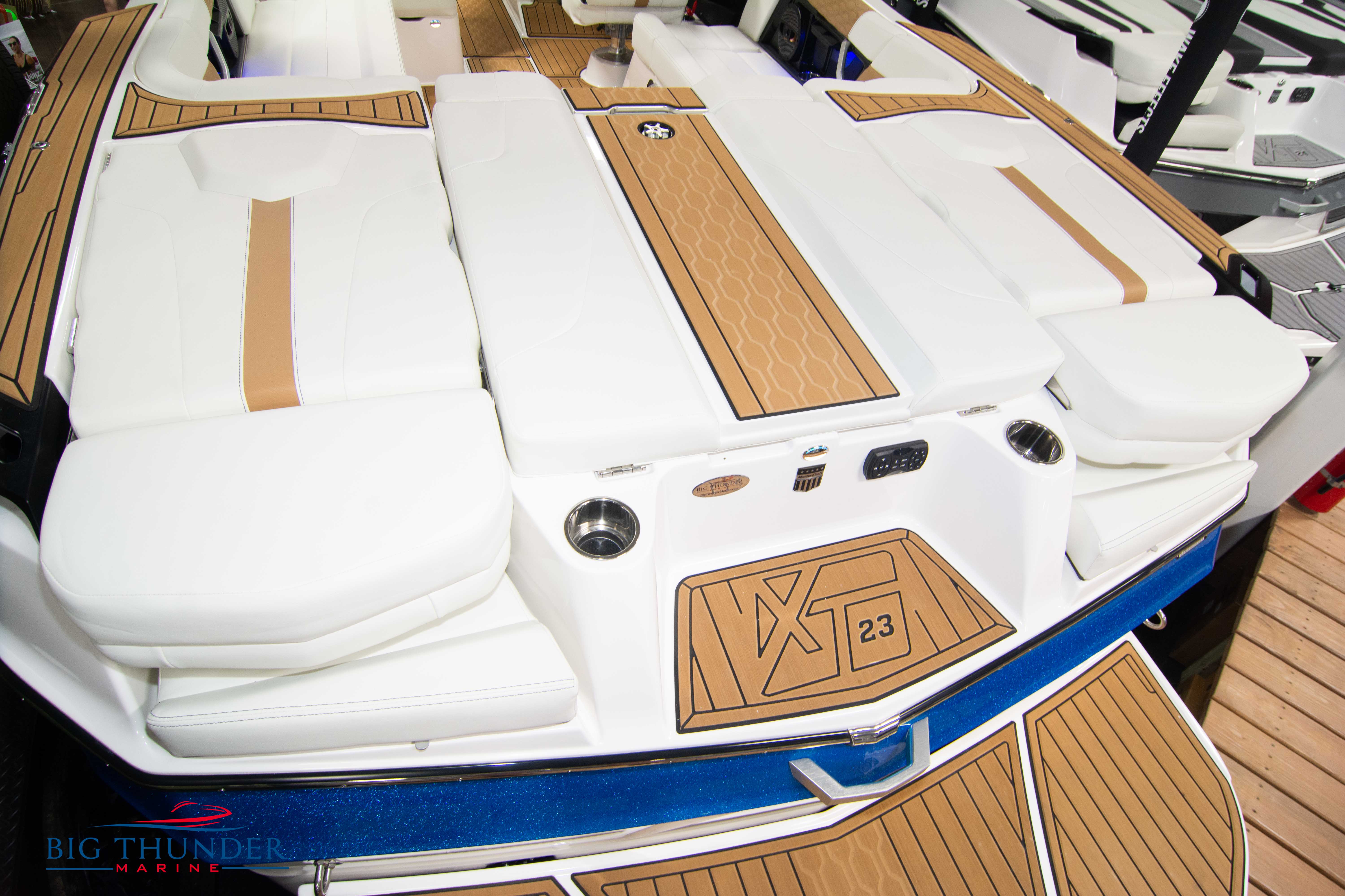 2023 Mastercraft XT23