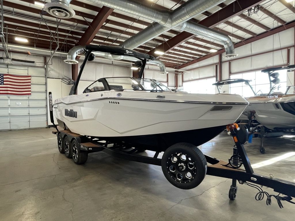 2025 Malibu Boats 25 LSV