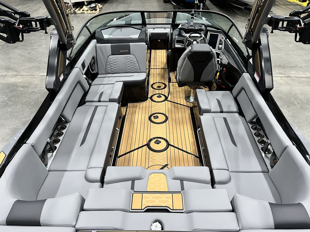 2024 MasterCraft X24