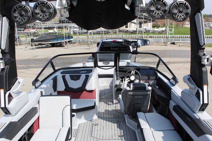 2022 Nautique G23
