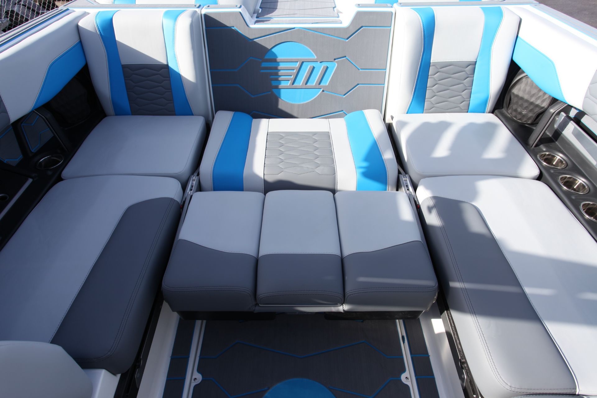  Malibu Wakesetter 24 MXZ