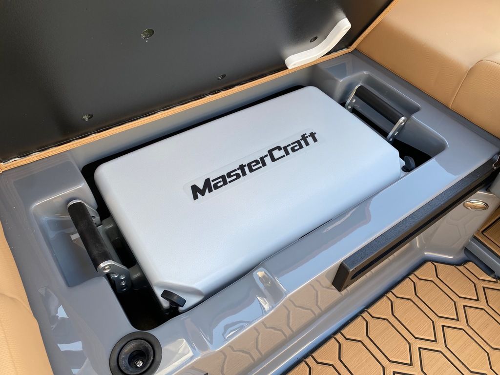 2025 MasterCraft NXT 22