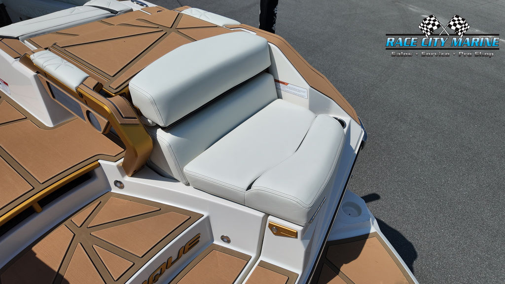 2025 Nautique P23