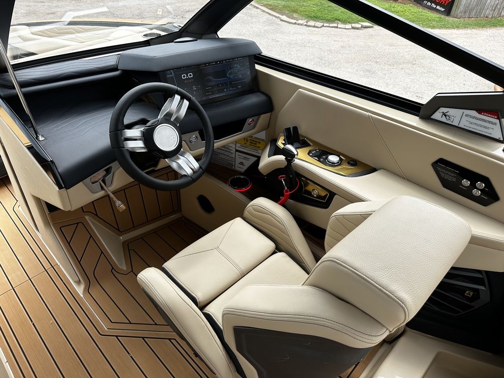2025 Nautique Super Air Nautique G25