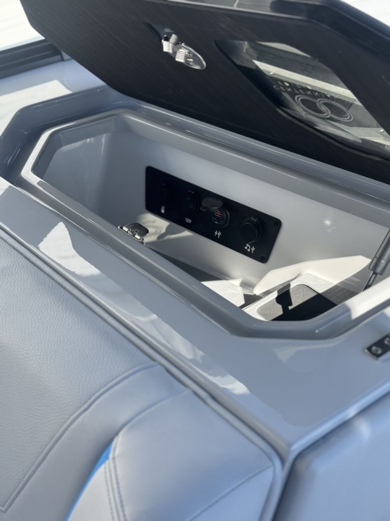2025 Nautique Super Air Nautique G23